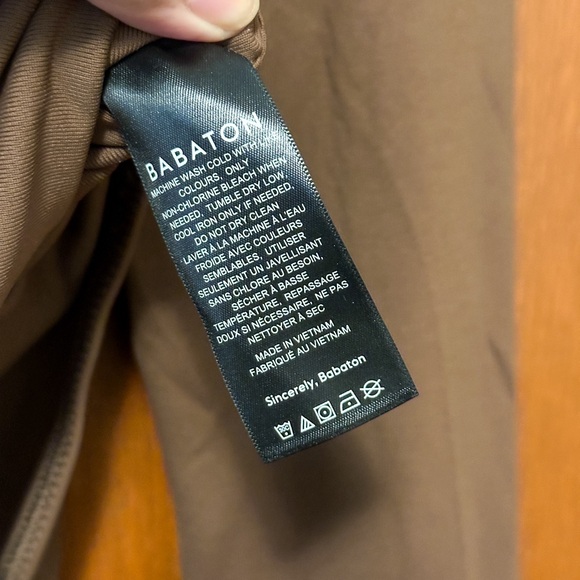 Aritzia Babaton Contour Squareneck Longsleeve Bodysuit in Coffee Bean - Picture 7 of 7